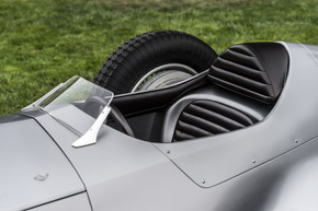 インフィニティ プロトタイプ EV