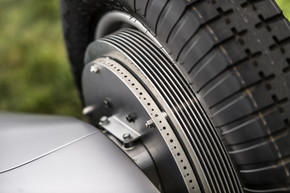 インフィニティ プロトタイプ EV