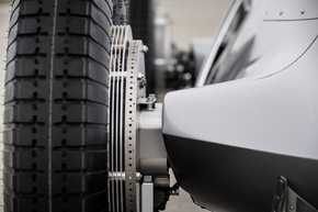 インフィニティ プロトタイプ EV