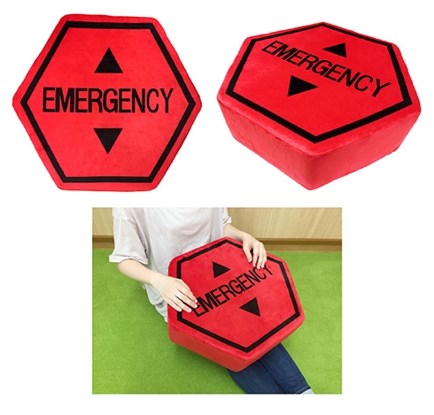 エヴァ初号機の「肩クッション」登場　新幹線の窓際の席で使いやすそう