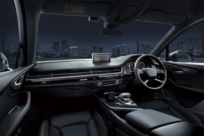 アウディ 限定 Q7