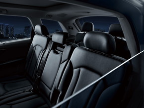 アウディ 限定 Q7