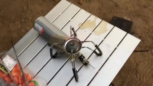 肉 キャンプ 地面 落とす 除草剤