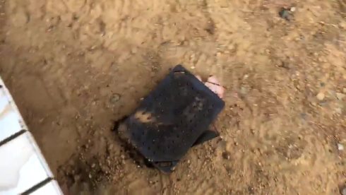 肉 キャンプ 地面 落とす 除草剤