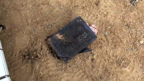 肉 キャンプ 地面 落とす 除草剤