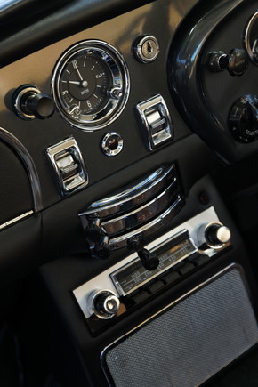 アストンマーティン DB5 ボンドカー