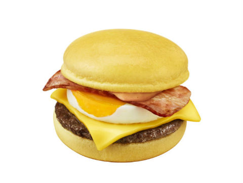 金の月見バーガー