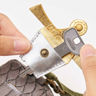 エクスカリバー キーケース アーサー王