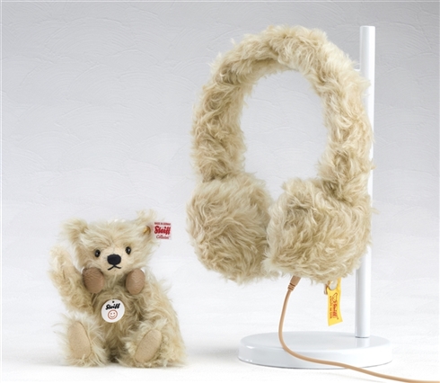 もっふもふのヘッドホンが誕生！テディベアメーカー「シュタイフ」製モヘアに包まれたヘッドフォンが発売
