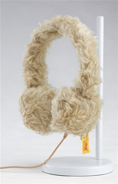 もっふもふのヘッドホンが誕生！テディベアメーカー「シュタイフ」製モヘアに包まれたヘッドフォンが発売