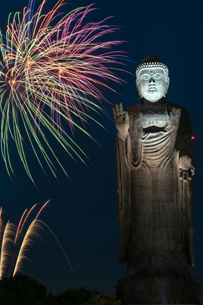 牛久 大仏花火 万燈会
