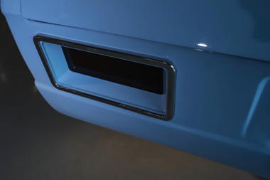 ロシア カラシニコフ CV-1 EV 電気自動車 スーパーカー 旧ソ連