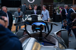 ベンツ EV レーシングカー