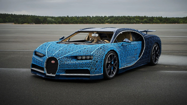 ブガッティ シロン レゴ 原寸大