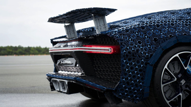 ブガッティ シロン レゴ 原寸大