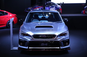スバル WRX S4 STI