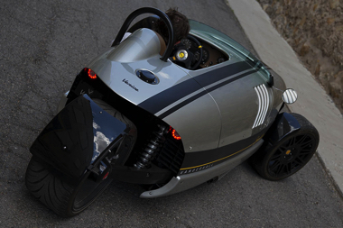 VENICE SPEEDSTER 3輪 ロードスター シングルシーター 一人旅