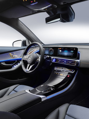 ベンツ EV EQC