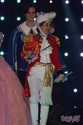 TGC 河北麻友子 中条あやみ