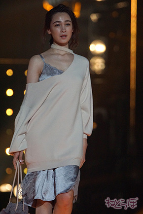 TGC 河北麻友子 中条あやみ