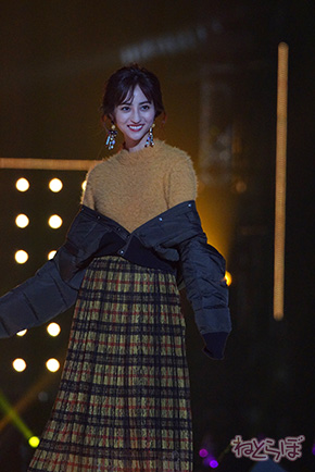 TGC 河北麻友子 中条あやみ