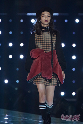 TGC 河北麻友子 中条あやみ