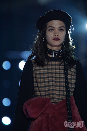 TGC 河北麻友子 中条あやみ