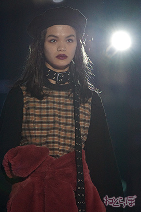 TGC 河北麻友子 中条あやみ