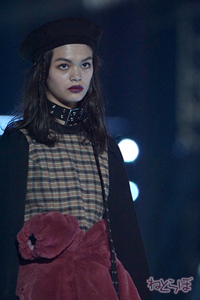 TGC 河北麻友子 中条あやみ