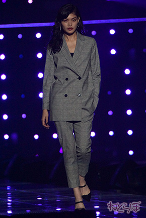 TGC 河北麻友子 中条あやみ