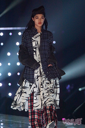 TGC 河北麻友子 中条あやみ