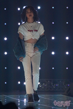 TGC 河北麻友子 中条あやみ