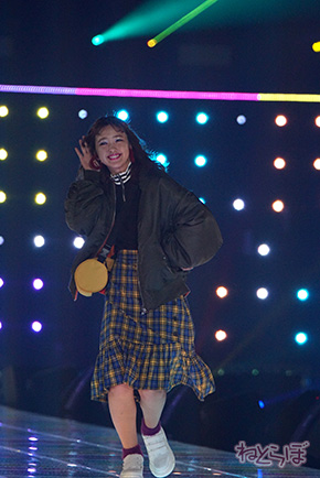 TGC 河北麻友子 中条あやみ