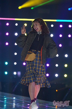 TGC 河北麻友子 中条あやみ