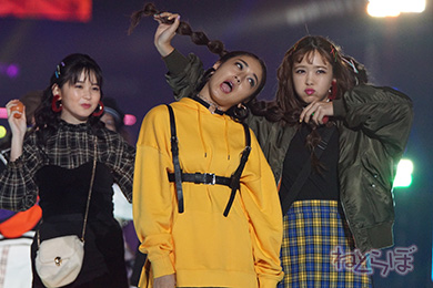 TGC 河北麻友子 中条あやみ