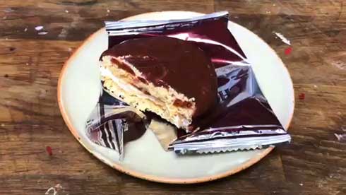 小麦粘土 チョコパイ こねる