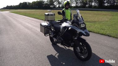 BMW 自動運転 バイク 二輪 モトラッド