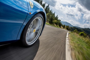 フェラーリ 488 オイル交換