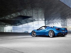 フェラーリ 488 オイル交換