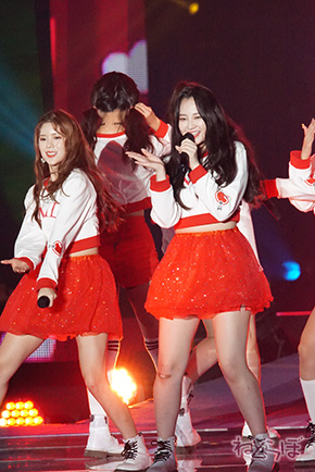 MOMOLAND BBoom BBoom BAAM ガルアワ