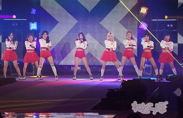 MOMOLAND BBoom BBoom BAAM ガルアワ