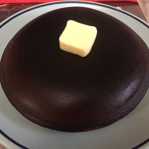 フライパン ホットケーキ ダークマター 黒い ザッハトルテ