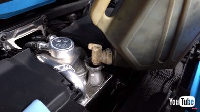 ウラカン スパイダー ランボルギーニ オイル交換