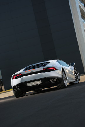 ランボルギーニ ウラカン オイル交換