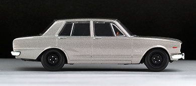 日産スカイライン2000GT-R