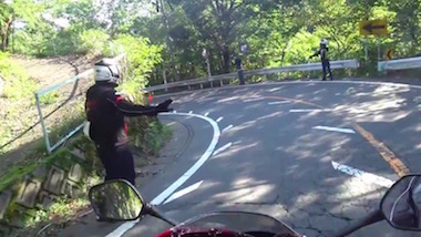 道志みち ライダー 良い話 交通整理 バイク