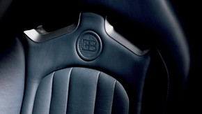 ヴェイロン オイル交換 200万円