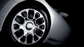 ヴェイロン オイル交換 200万円