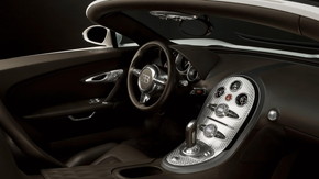 ヴェイロン オイル交換 200万円