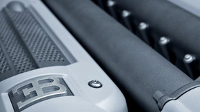 ヴェイロン オイル交換 200万円